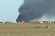 Tiêm kích "tia chớp" 102 triệu USD của Mỹ rơi, bốc cháy dữ dội