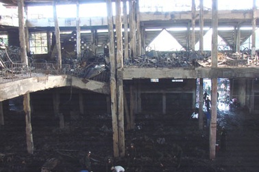 Cháy chợ Quảng Ngãi: Có hay không sự chậm trễ chữa cháy ban đầu?