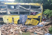 Thủ tướng: Khẩn trương điều tra nguyên nhân lật xe khách làm 10 người chết