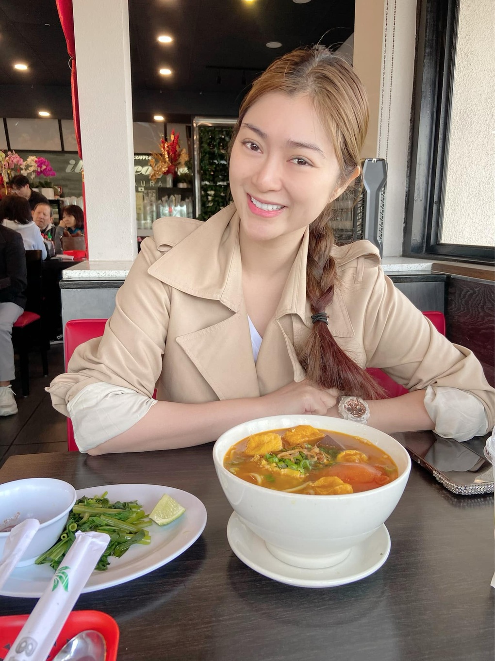Thanh Trúc sau 1 năm ở ẩn: Lên chức mẹ tuổi 38, giấu kín danh tính ông xã - 10 Thanh Trúc sau 1 năm ở ẩn: Lên chức mẹ tuổi 38, giấu kín danh tính ông xã - 10