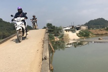 Ban tuyên giáo Tỉnh uỷ Nghệ An chỉ đạo khắc phục sự cố cầu 13 năm xuống cấp