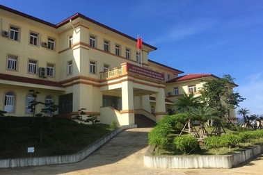 Lý do "khó đỡ" của vụ xã "bắt" dân về ăn Tết trước 22 ngày