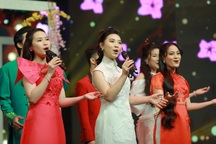 Dàn ca sĩ Sao Mai 2022 hội tụ chiều 30 Tết trong "Nồng nàn vị Tết"