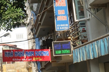 Hà Nội: “Cháy” nhà nghỉ đêm Noel, giá tăng chóng mặt