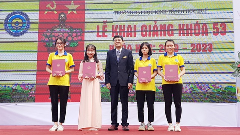 Trường Đại học Kinh tế, Đại học Huế với đề án tuyển sinh 1.830 chỉ tiêu năm 2020 - 6 Trường Đại học Kinh tế, Đại học Huế với đề án tuyển sinh 1.830 chỉ tiêu năm 2020 - 6
