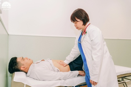 Đau bụng âm ỉ, dai dẳng - Điểm mặt những bệnh lý không thể chủ quan