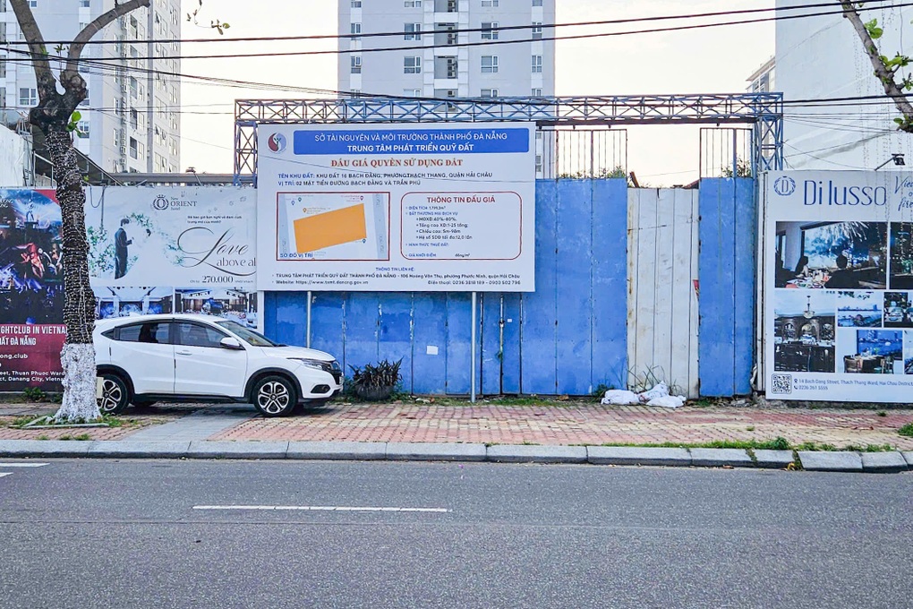 Lộ diện doanh nghiệp trúng đấu giá lô đất đẹp bậc nhất bên sông Hàn - 1 Lộ diện doanh nghiệp trúng đấu giá lô đất đẹp bậc nhất bên sông Hàn - 1