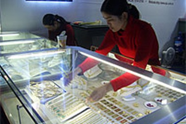 FED cắt giảm lãi suất, giá vàng tăng trở lại