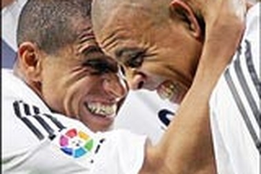 Real Madrid đại thắng, Celta trở lại ngôi đầu