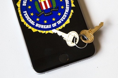 FBI công bố tài liệu cho biết họ đã hack thành công iPhone 5C như thế nào