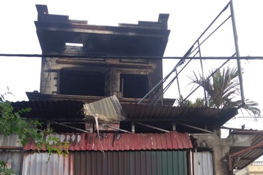 Liên tiếp 2 vụ cháy nổ trong đêm khiến 2 người tử vong, 3 người bị thương