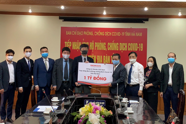 Honda Việt Nam cùng chung tay hỗ trợ đẩy lùi dịch bệnh COVID-19 tại Hà Nam