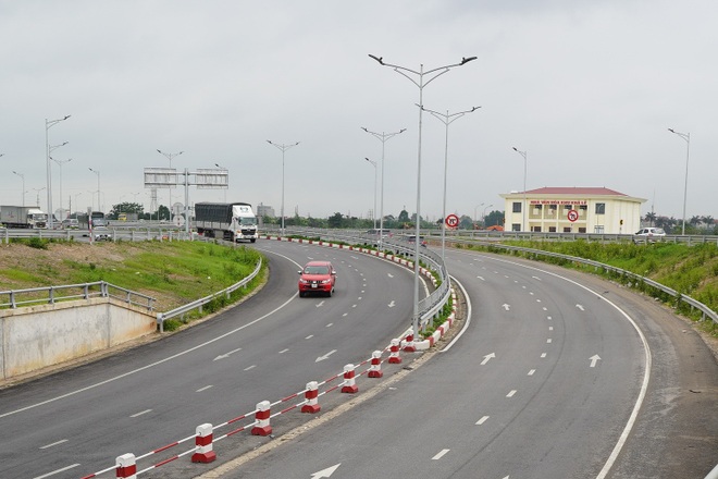 Diện mạo nút giao thông chằng chịt như nơm hóa giải ùn tắc tại Quốc lộ 18 - 10