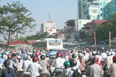 Liên tục bị “hành” vào giờ cao điểm