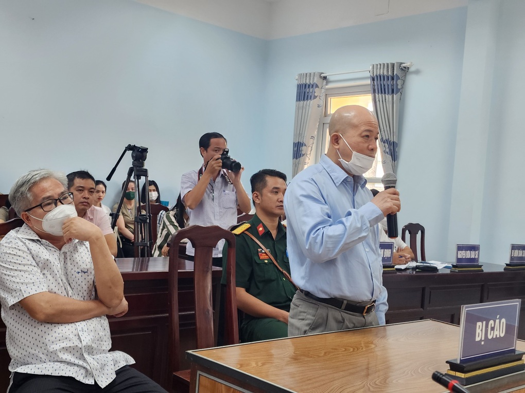 Út trọc bị cáo buộc trốn thuế hơn 39 tỷ đồng - 1 Út trọc bị cáo buộc trốn thuế hơn 39 tỷ đồng - 1