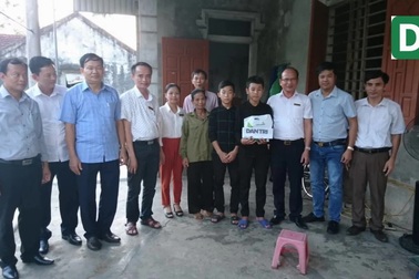 VIDEO nhìn lại hoạt động thiện nguyện của Dân trí tại Hà Tĩnh năm 2018