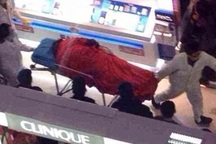 Nhảy lầu tự tử vì bạn gái quá ham mua sắm