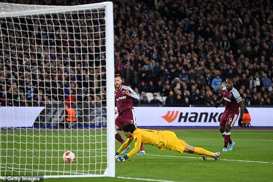 Ngôi sao Ukraine giúp West Ham giành vé vào tứ kết Europa League - 11 Ngôi sao Ukraine giúp West Ham giành vé vào tứ kết Europa League - 11