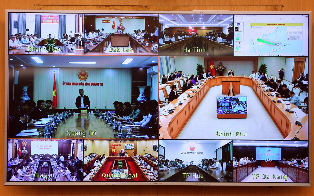 Phó Thủ tướng: “Bão số 13 hết sức bất thường” - 3 Phó Thủ tướng: “Bão số 13 hết sức bất thường” - 3