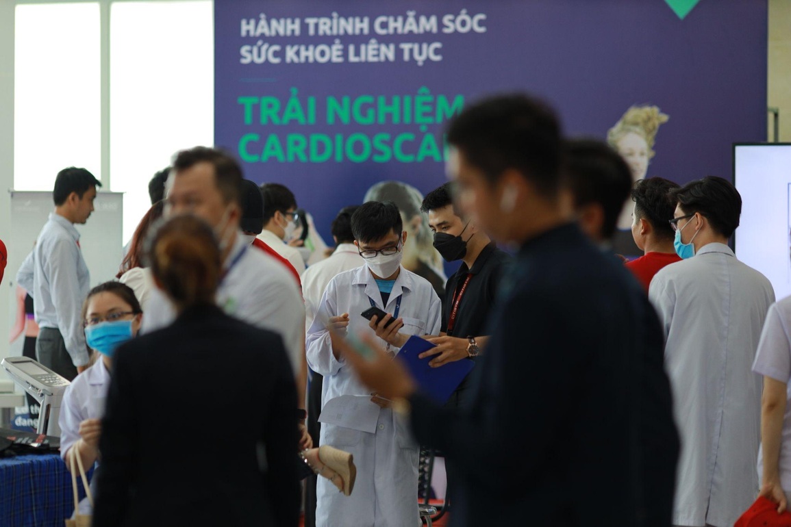 Phục hồi chức năng - bước đột phá trong điều trị tại Bệnh viện Quân y 175 - 2 Phục hồi chức năng - bước đột phá trong điều trị tại Bệnh viện Quân y 175 - 2