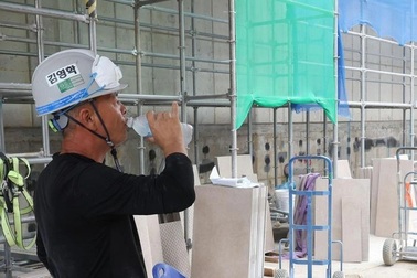 Lao động nước ngoài tử vong vì nắng nóng, Hàn Quốc thông báo khẩn