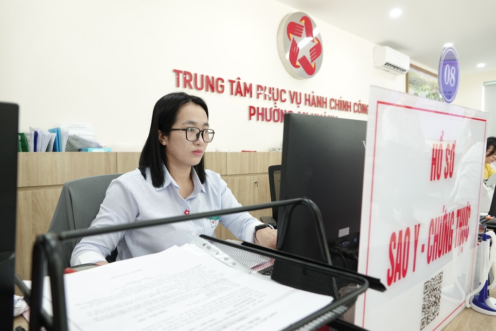 Công chức không được thôi việc khi chưa có người thay thế - 1 Công chức không được thôi việc khi chưa có người thay thế - 1