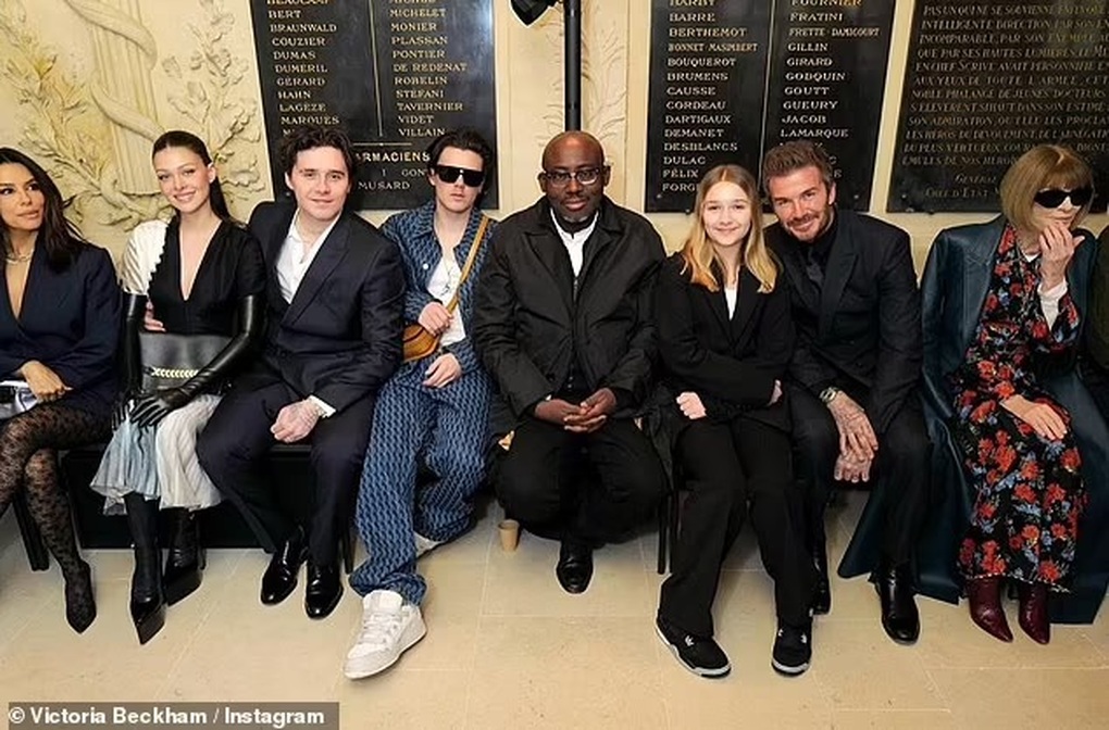 Bất ngờ với diện mạo người lớn của cô út nhà Beckham - 3 Bất ngờ với diện mạo người lớn của cô út nhà Beckham - 3