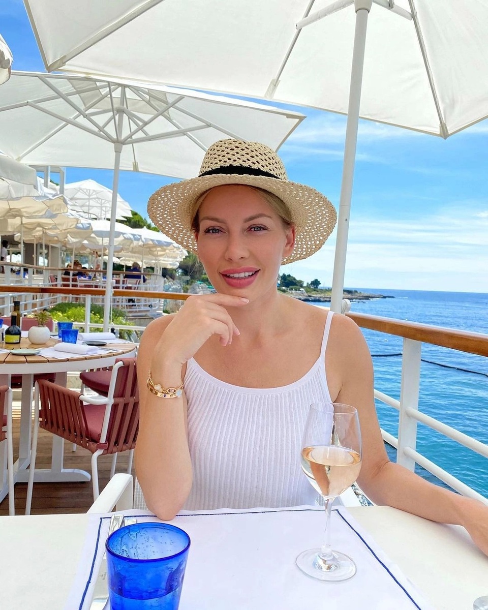 Phụ nữ đừng nên nói về tình dục hay bóng đá - 4 Phụ nữ đừng nên nói về tình dục hay bóng đá - 4