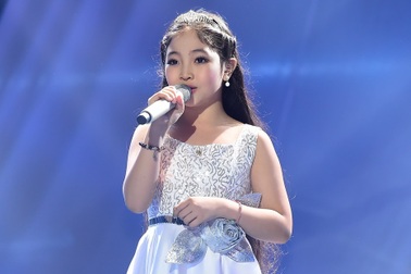 Quán quân Giọng hát Việt nhí- “Mẹ em là người thầy đầu tiên dạy hát”