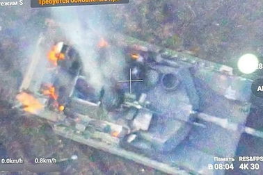 Điều gì giúp T-72 Nga bắn hạ siêu tăng Mỹ từ "phát đạn đầu tiên"?