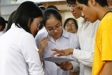 Hạ điểm vẫn không “bói” ra thí sinh