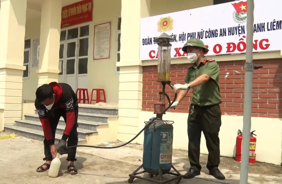 Tiếp sức đến 6.000 người dân trên đường về quê qua Hà Nam tránh dịch - 3 Tiếp sức đến 6.000 người dân trên đường về quê qua Hà Nam tránh dịch - 3