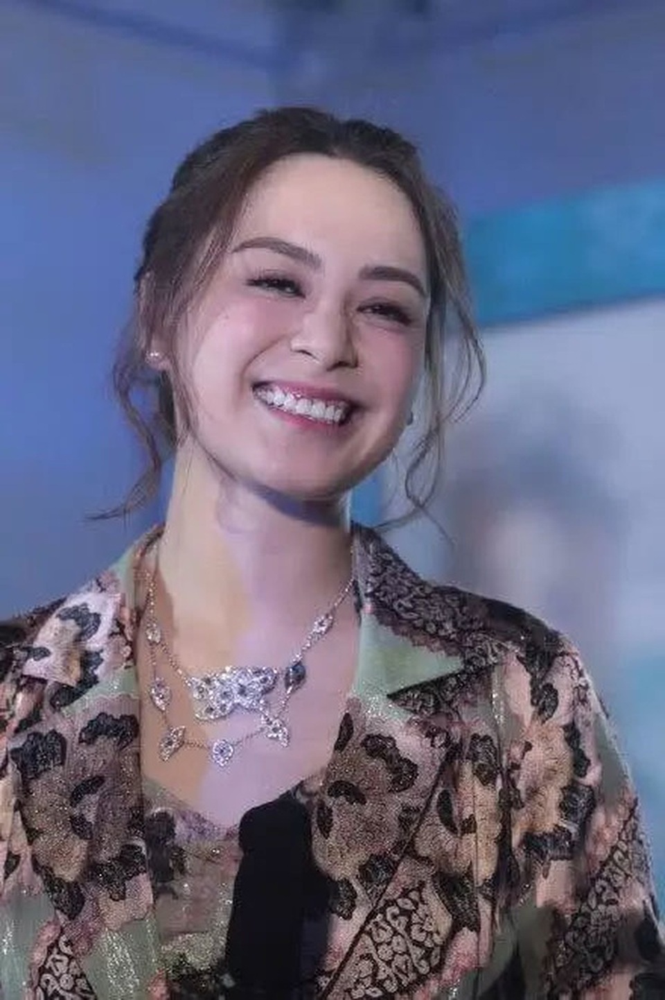 Chung Hân Đồng bất ngờ thông báo ly dị sau 14 tháng kết hôn - 3 Chung Hân Đồng bất ngờ thông báo ly dị sau 14 tháng kết hôn - 3