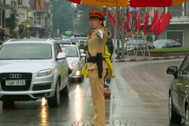 Công văn “xin phép khi ghi hình CSGT” có nhiều dấu hiệu sai trái