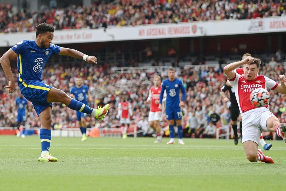 Lukaku tỏa sáng rực rỡ, Chelsea lên đầu bảng Premier League - 8 Lukaku tỏa sáng rực rỡ, Chelsea lên đầu bảng Premier League - 8