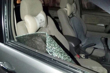 Bắt khẩn cấp đối tượng thực hiện hàng loạt vụ đập kính ô tô, trộm tài sản