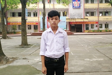 Cậu học trò lớp 11 chế tạo máy phun thuốc sâu đa năng