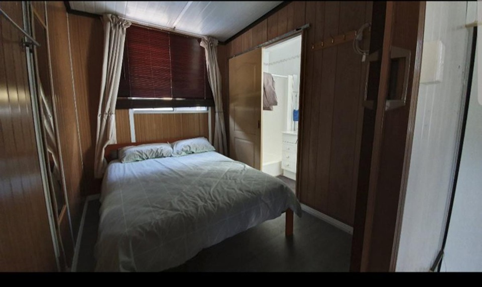 Lên mạng “săn đồ” cũ, cặp đôi gây bất ngờ vì lột xác nhà đẹp như khách sạn - 3