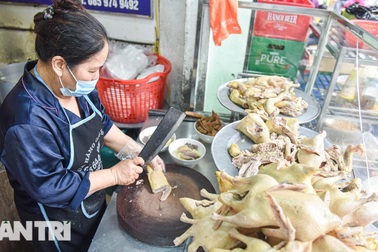 Quán ngan gié lâu đời ở Hà Nội, bà chủ U60 "toát mồ hôi" bán 400 con/ ngày