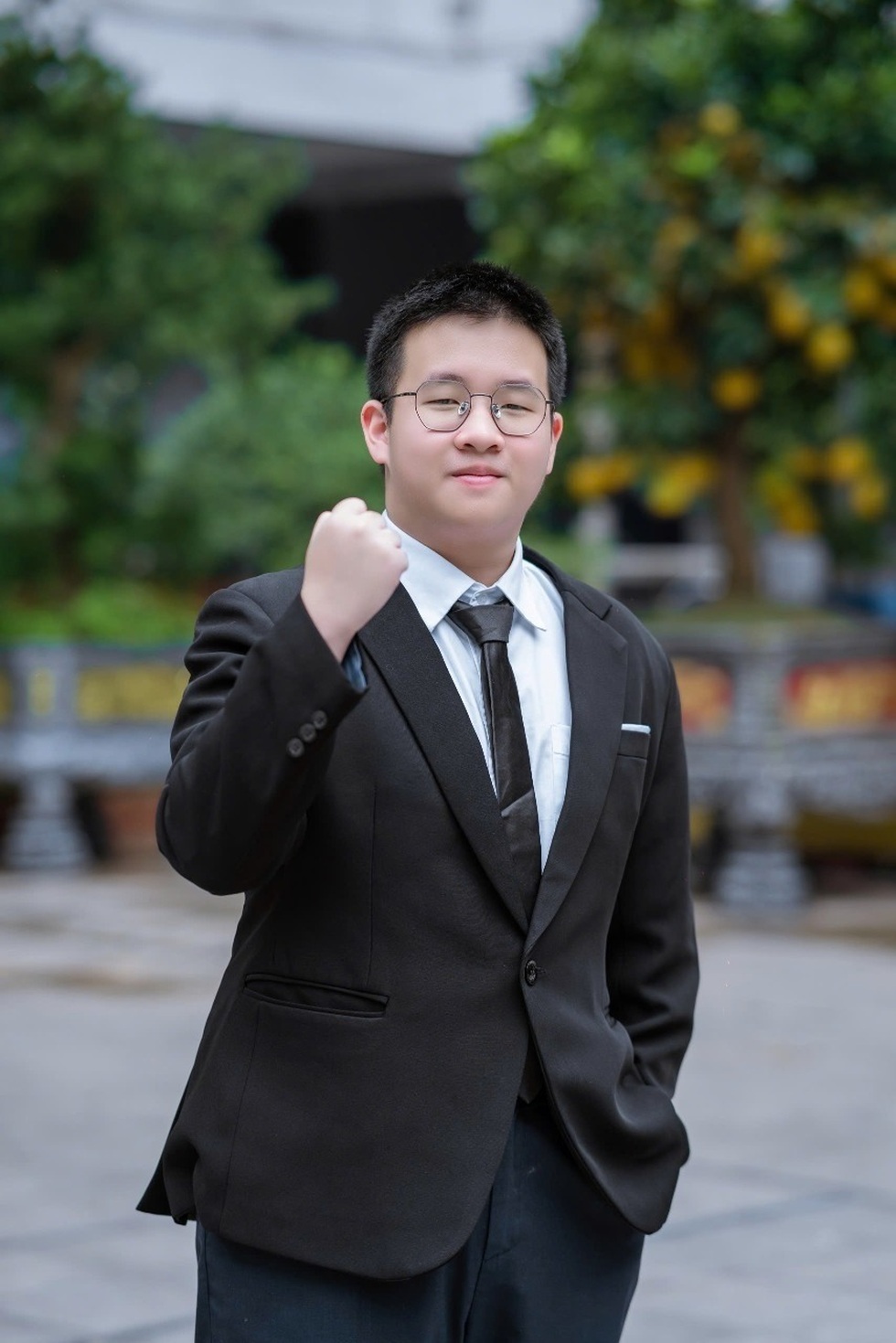 Thủ khoa 2 trường chuyên nói gì khi được hỏi Em có phải thần đồng không? - 1 Thủ khoa 2 trường chuyên nói gì khi được hỏi Em có phải thần đồng không? - 1