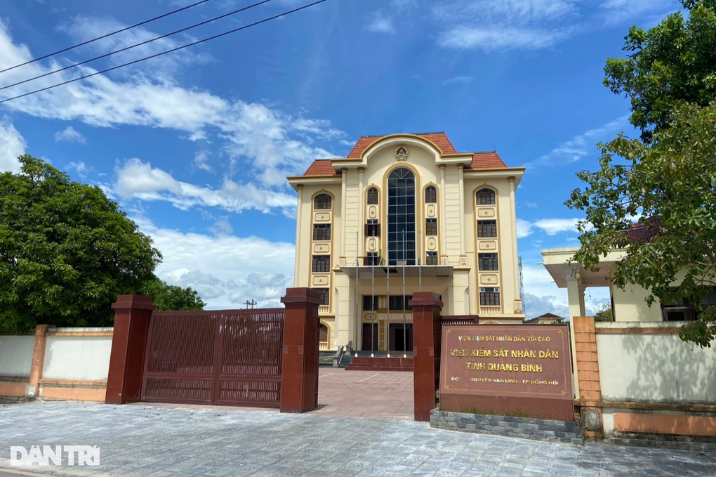 Thi hành án và viện kiểm sát vênh nhau: Lãnh đạo VKSND Quảng Bình nói gì? - 1 Thi hành án và viện kiểm sát vênh nhau: Lãnh đạo VKSND Quảng Bình nói gì? - 1