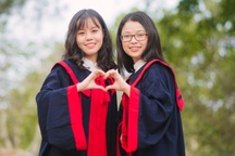 "Đôi bạn vàng" ở Lào Cai được gần 20 trường ĐH danh tiếng thế giới trao học bổng năm 2019