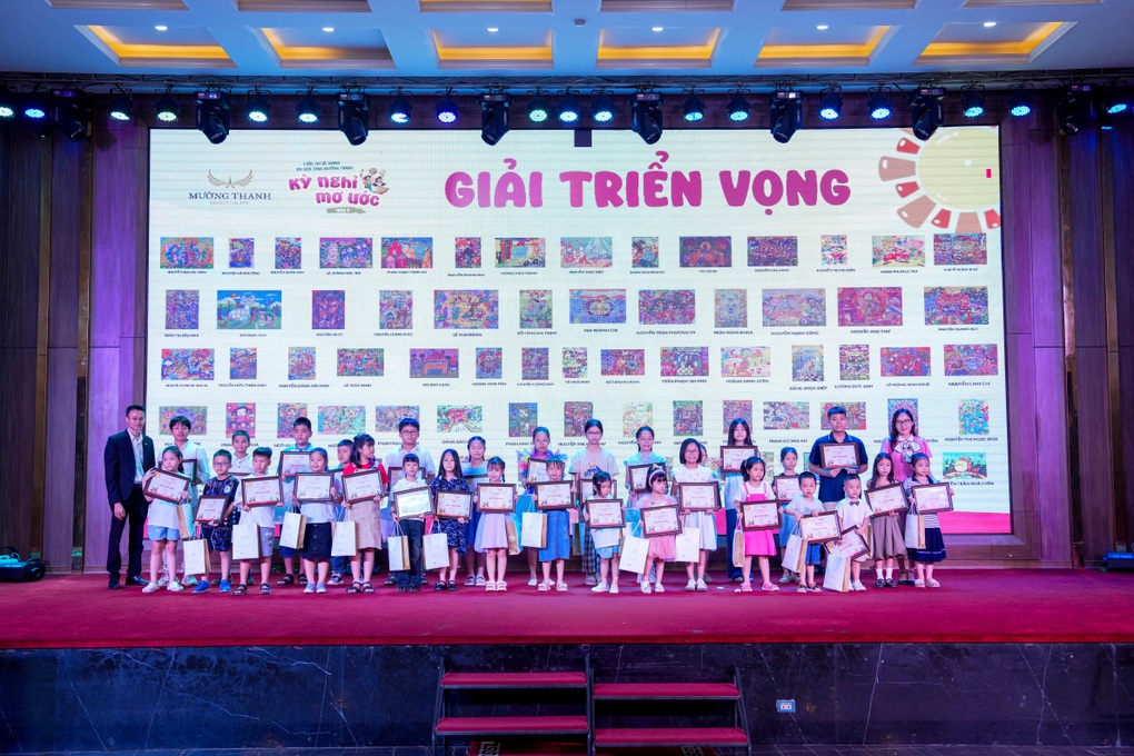 Tập đoàn Mường Thanh tổ chức cuộc thi vẽ tranh thiếu nhi - 4 Tập đoàn Mường Thanh tổ chức cuộc thi vẽ tranh thiếu nhi - 4