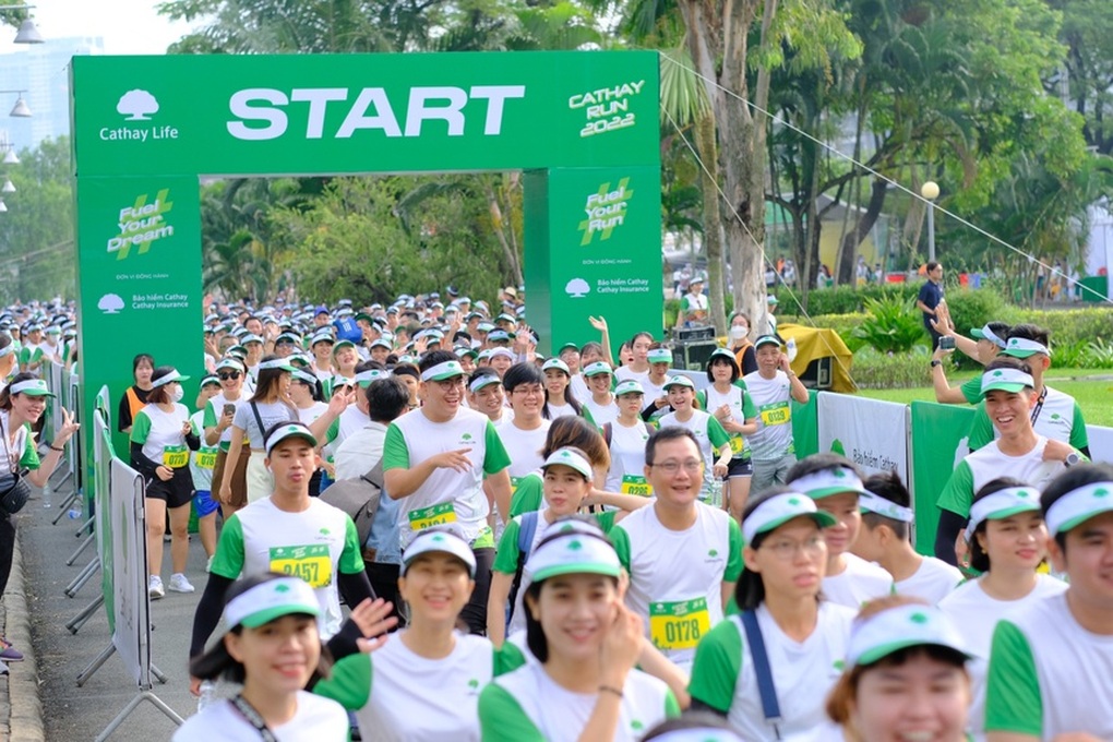2.500 VĐV tham gia Đường chạy mơ ước của Cathay Việt Nam - 1 2.500 VĐV tham gia Đường chạy mơ ước của Cathay Việt Nam - 1