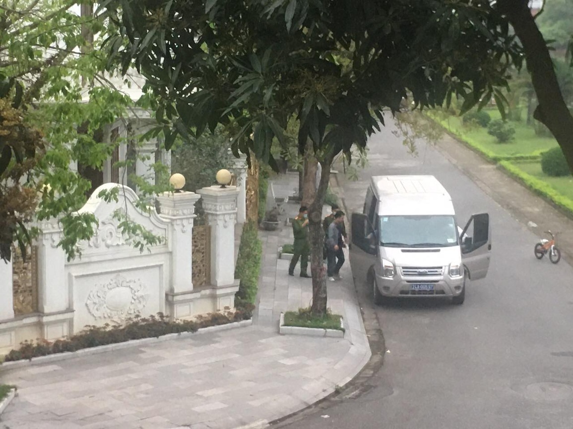 Vụ khai thác chui 1 triệu tấn quặng apatít: Bắt giam thêm 3 cựu cán bộ - 1 Vụ khai thác chui 1 triệu tấn quặng apatít: Bắt giam thêm 3 cựu cán bộ - 1