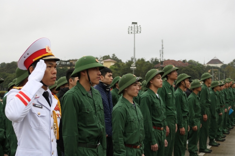 2.365 thanh niên Hà Nội viết đơn tình nguyện lên đường nhập ngũ - 1 2.365 thanh niên Hà Nội viết đơn tình nguyện lên đường nhập ngũ - 1