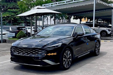 Kia K8 được rao bán tại Việt Nam, giá 2 tỷ đồng dù không phải bản mới nhất