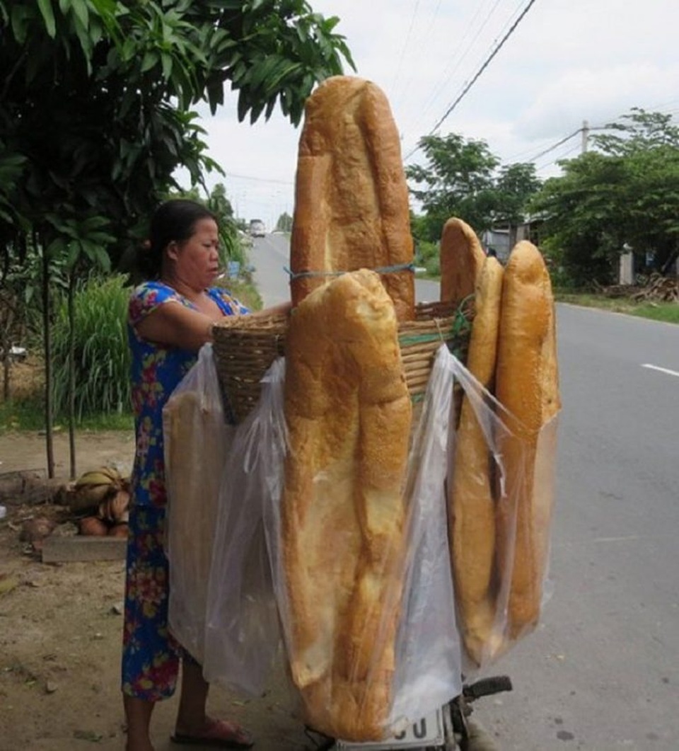 Báo nước ngoài giới thiệu bánh mỳ khổng lồ Việt Nam - 3 Báo nước ngoài giới thiệu bánh mỳ khổng lồ Việt Nam - 3