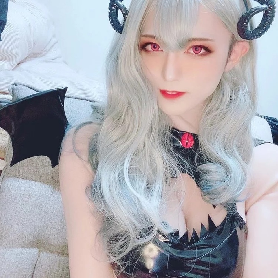 “Hot girl” nổi tiếng mạng xã hội gây sốc khi tiết lộ chân dung thật - 2 “Hot girl” nổi tiếng mạng xã hội gây sốc khi tiết lộ chân dung thật - 2