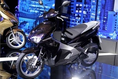 Xe máy tăng giá 50%: Đắt hơn ở Thái Lan cả ngàn USD